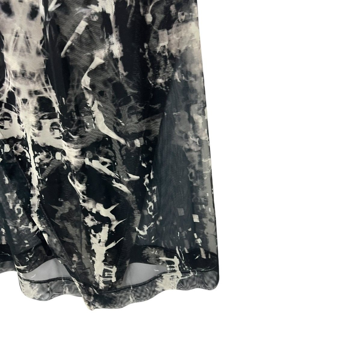 Julius Julius sheer asymmetrical skirt Size 30" / US 8 / IT 44 - 4 Thumbnail