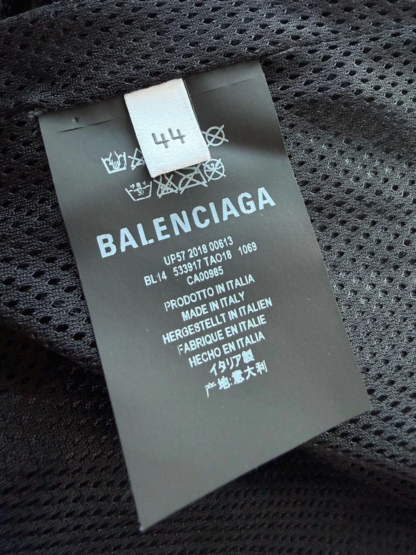 Balenciaga Balenciaga Half-Zip Logo Waterproof Hoodie Jacket M Black Size US S / EU 44-46 / 1 - 6 Thumbnail