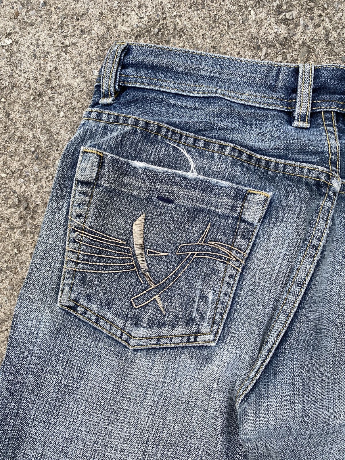 Diesel Vintage 2000s Diesel Industry Tribal Design Jeans Size US 30 / EU 46 - 9 Thumbnail