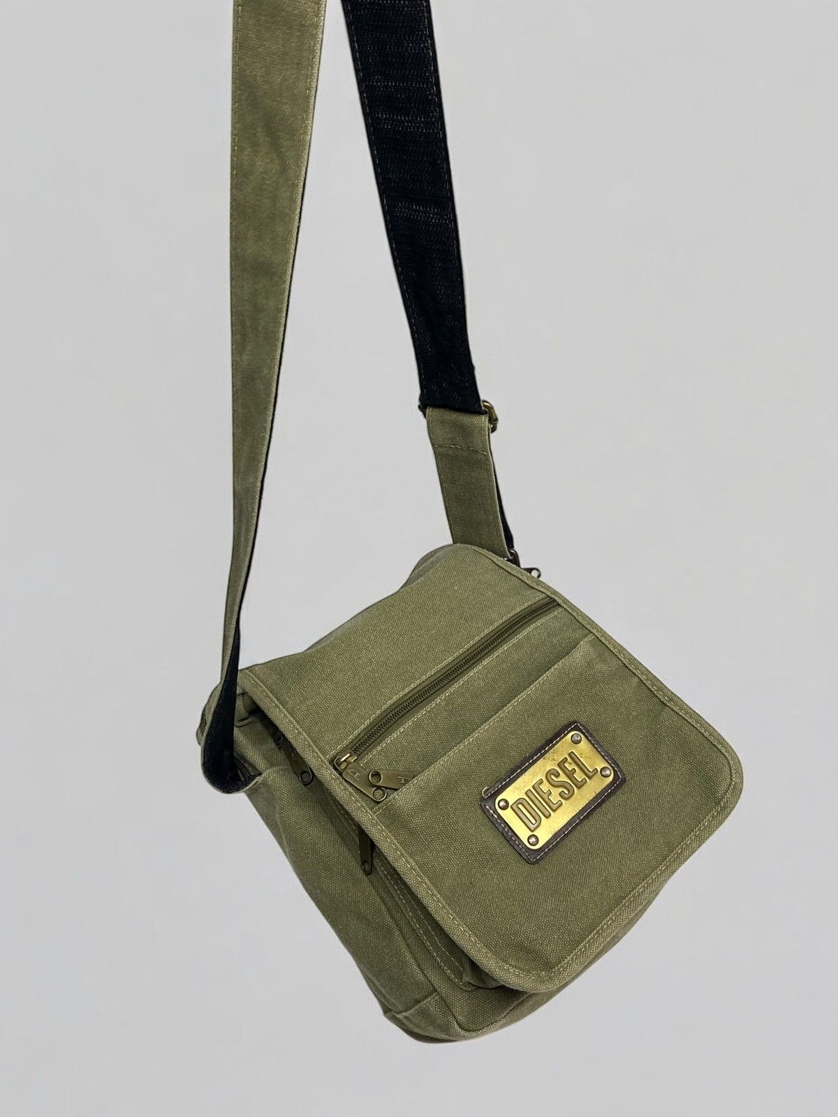 Diesel 🔥 Y2K DIESEL MILITARY GREEN SHOULDER BAG TECH WEAR GORP CORE Size ONE SIZE - 6 Thumbnail