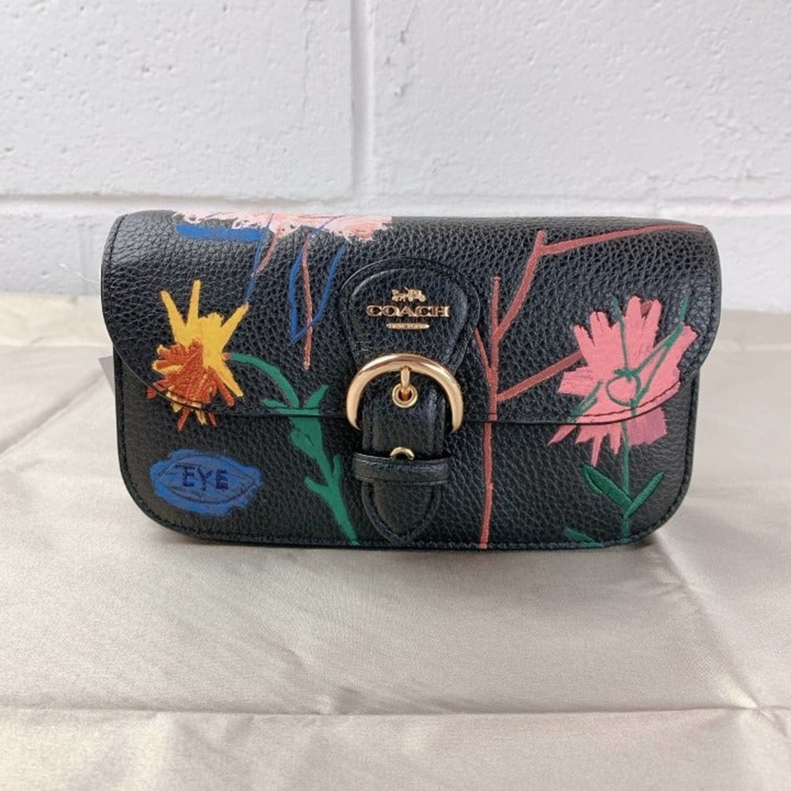 Coach Coach C5586 X Jean-Michel Basquiat Kleo Crossbody Leather Size ONE SIZE - 1 Thumbnail