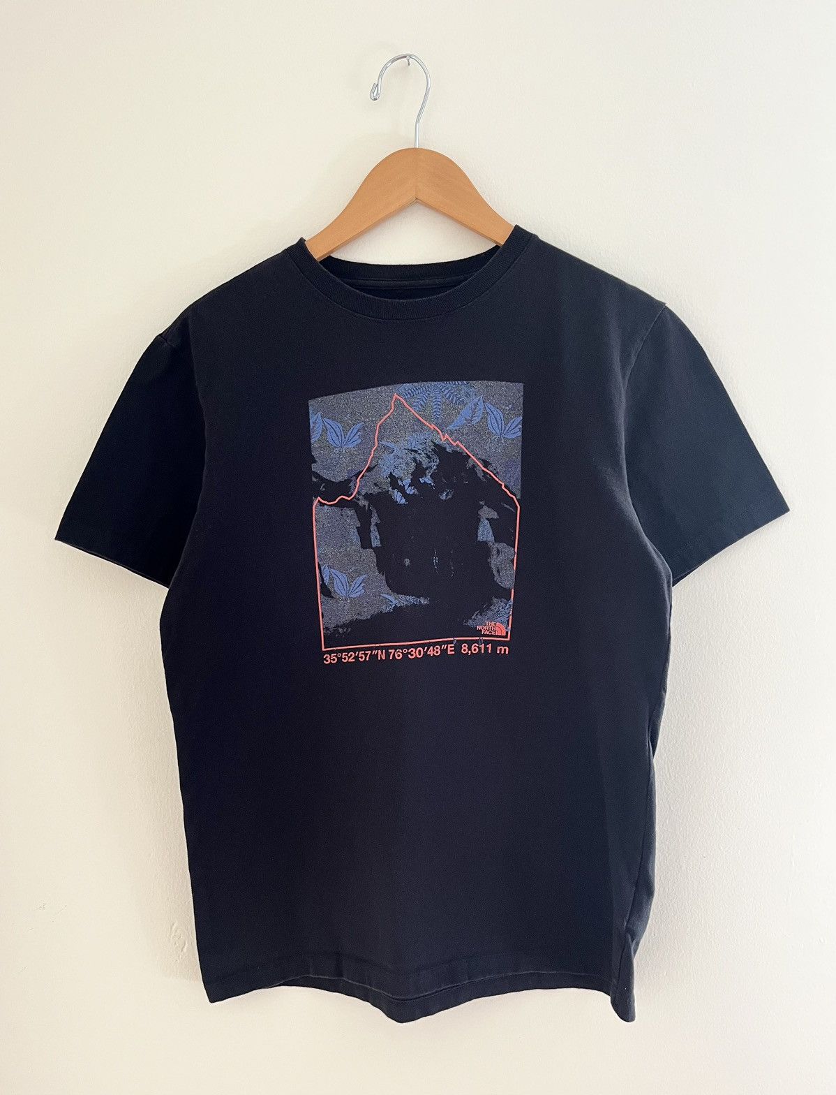 The North Face The North Face Graphic T-Shirt Size US M / EU 48-50 / 2 - 1 Thumbnail