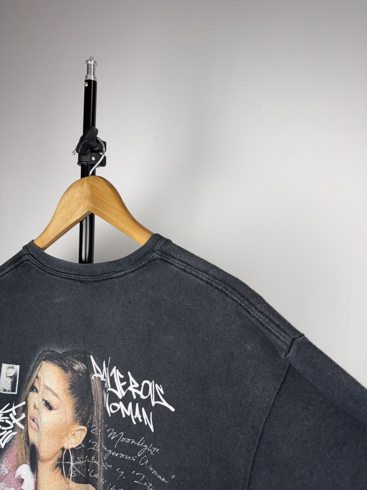 Band Tees Ariana Grande 2016 Dangerous Woman Tour T-Shirt Black Size US L / EU 52-54 / 3 - 16 Thumbnail