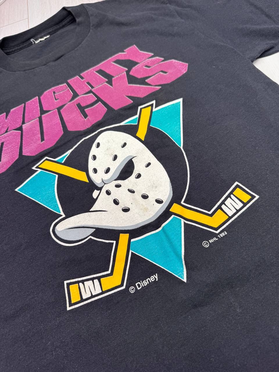 NHL Vintage 1993 MIGHTY DUCKS Anaheim Disney America NHL t-shirt Size US L / EU 52-54 / 3 - 4 Thumbnail