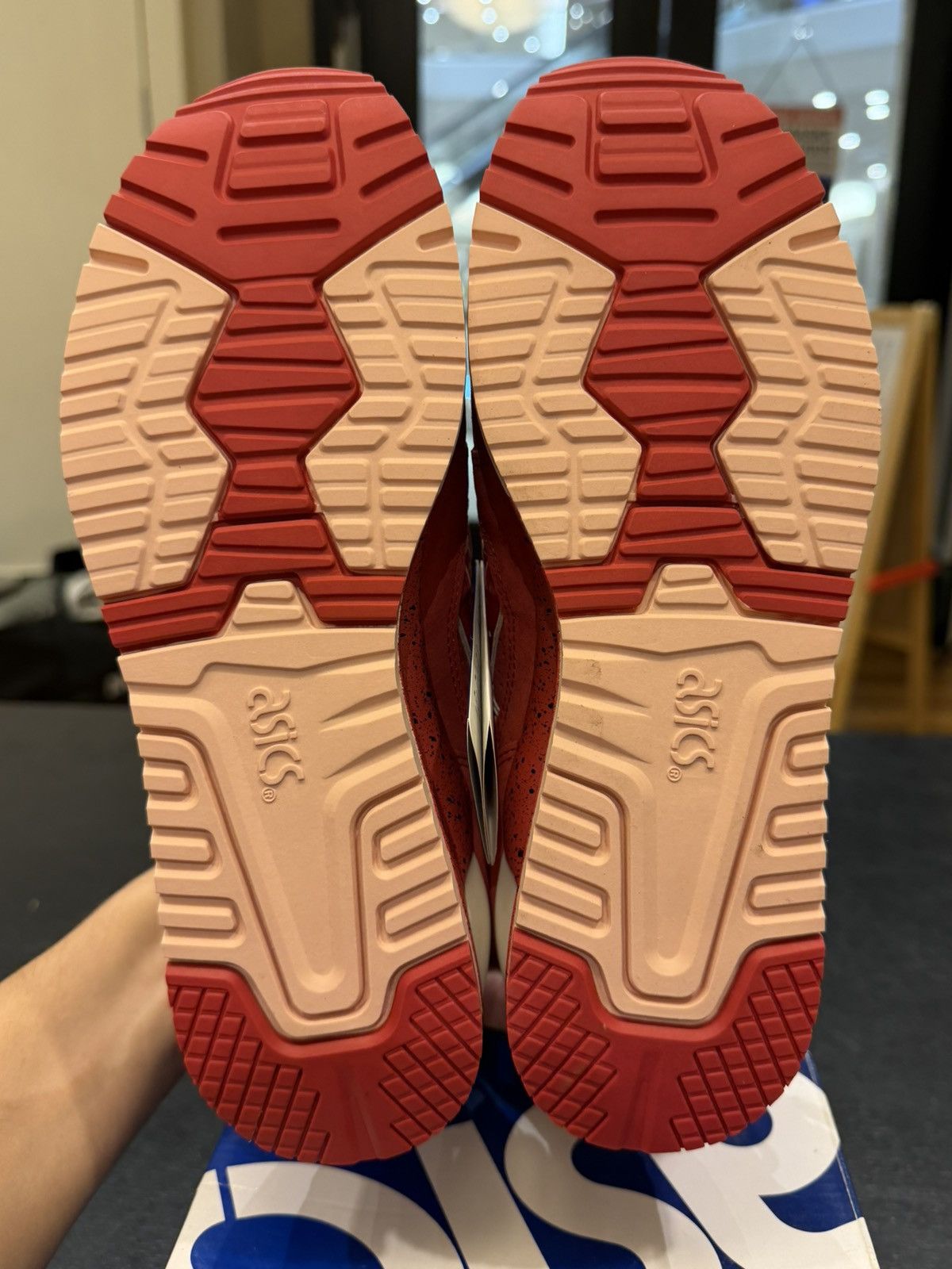 Asics Asics Gel-Lyte 5 ‘Strawberries and Cream’ Size US 8 / EU 41 - 5 Thumbnail