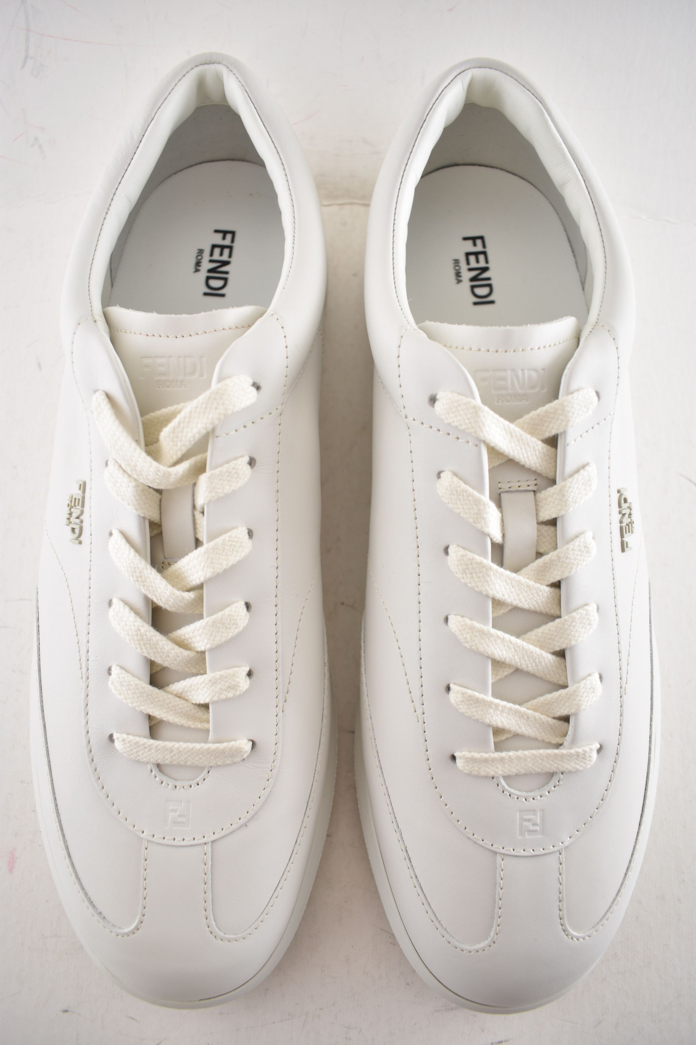 Fendi Fendi Leather Logo Classic Low Top Sneakers UK 12 US 13 Size US 13 / EU 46 - 8 Thumbnail