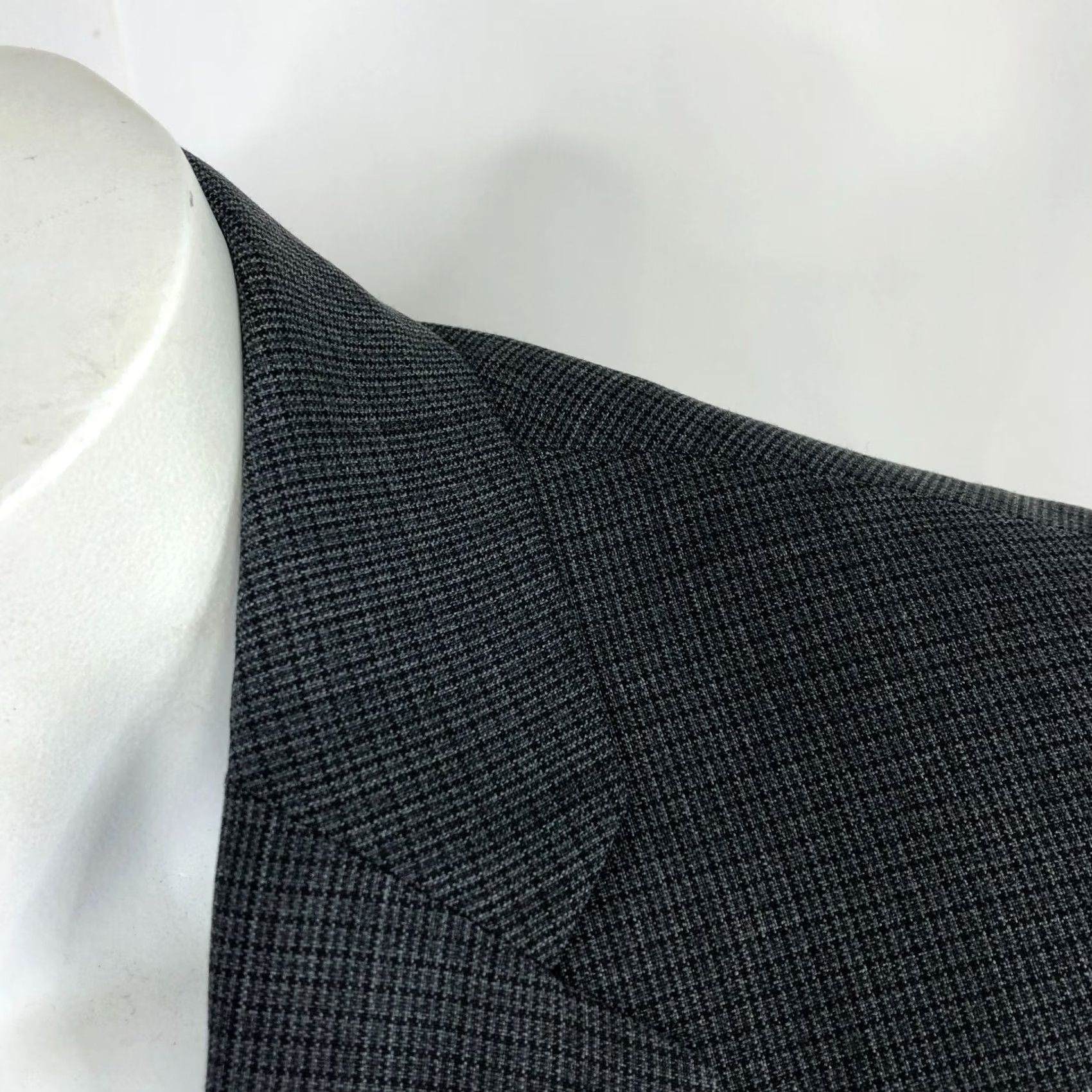 John Varvatos John Varvatos U.S.A. Sport Coat Jacket Gray Men's Wool 40 Regular Notch Lapel Double-Vented 2-Button Front Dry Clean Only Suit Coat Size 40R - 2 Thumbnail