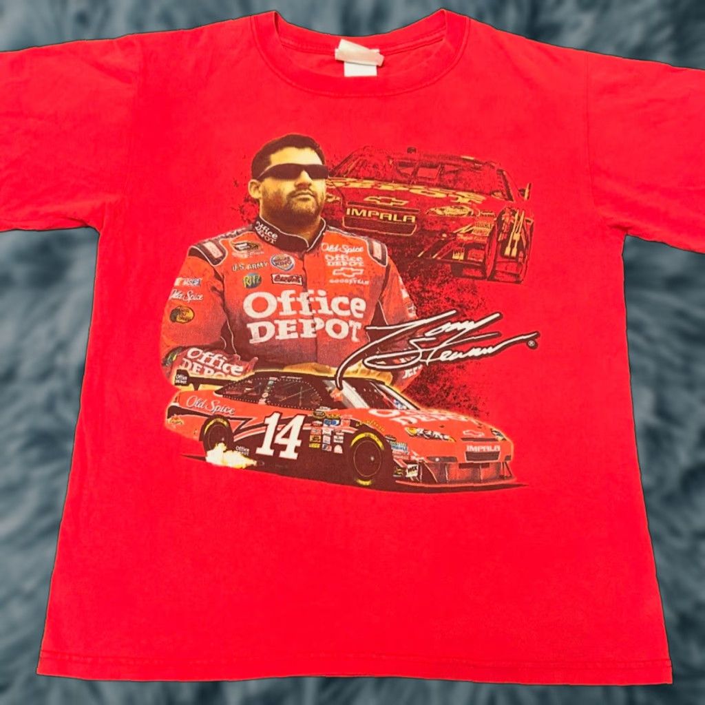 Chase Authentics VINTAGE Tony Stewart NASCAR Double-Sided 2010 VTG Shirt Mens M Red 90s 2000s Cars Sports Hip Hop Chase Authentics T-Shirt Short Sleeve Mens Size US M / EU 48-50 / 2 - 1 Thumbnail