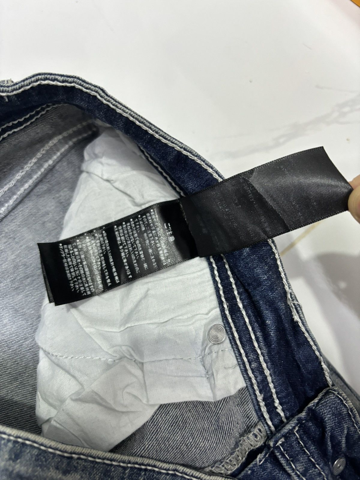 Japanese Brand VINTAGE V-MEN THRASHED PATCHWORK DISTRESS DENIM JEANS Size US 30 / EU 46 - 10 Thumbnail