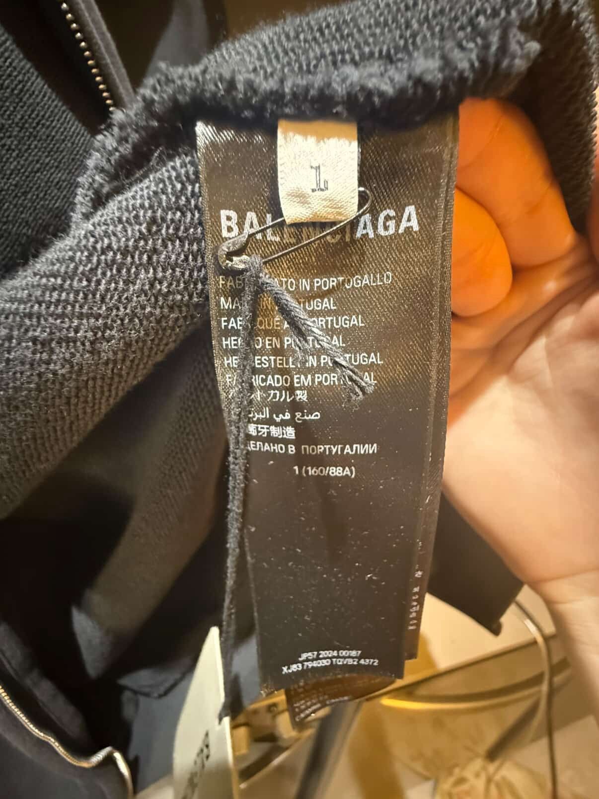 Balenciaga Balenciaga Incognito Hoodie Size US S / EU 44-46 / 1 - 5 Thumbnail