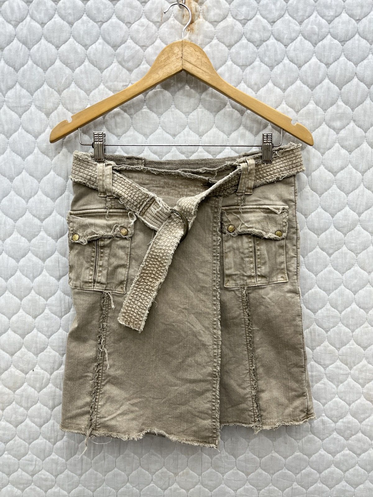 Japanese Brand 🔥🔥🔥ARCHIVE FLAMINGGO WRAP BELT SKIRTS Size 29" - 1 Thumbnail