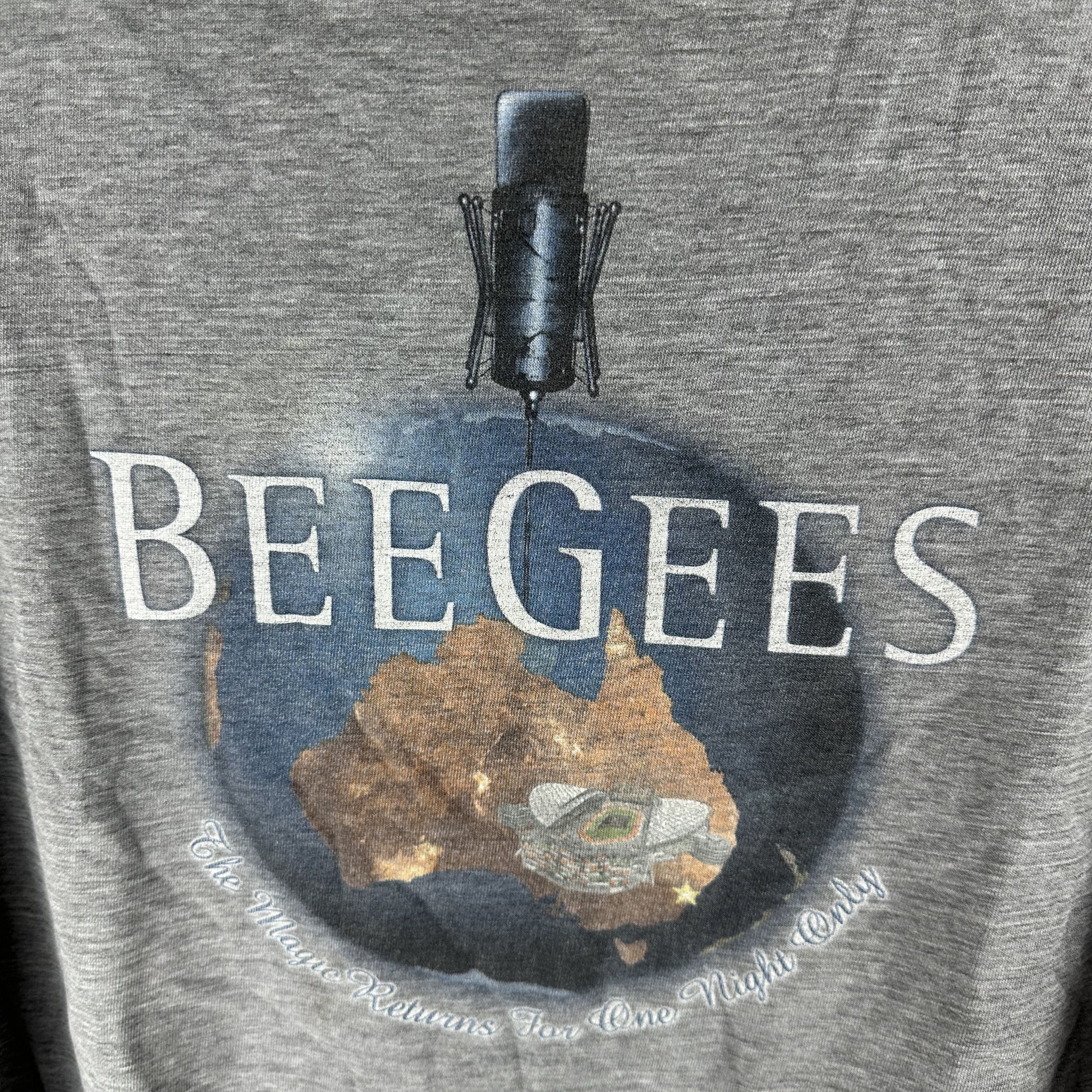 Vintage 1999 Bee Gees One Night Only Australia Concert T-Shirt Size US XL / EU 56 / 4 - 2 Thumbnail