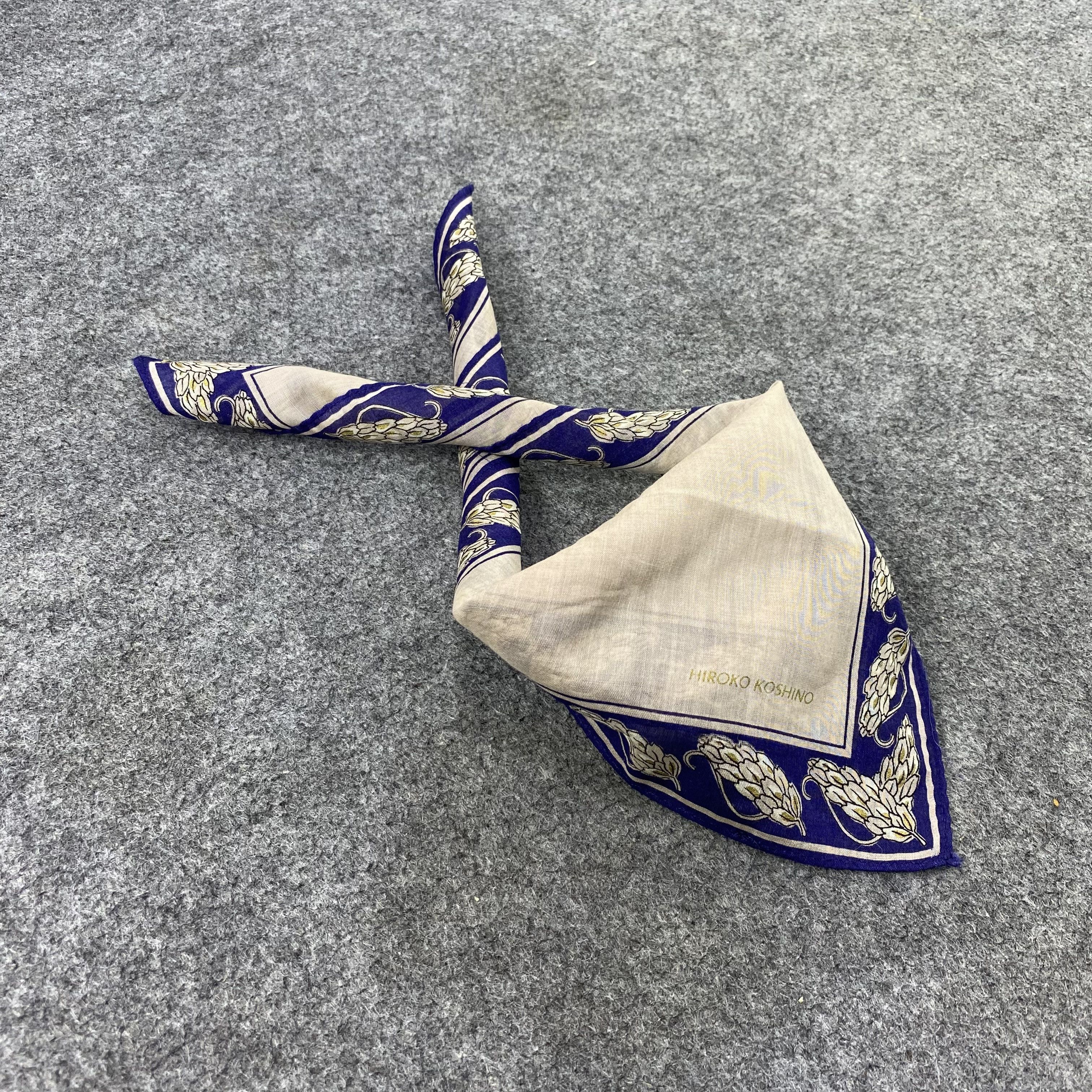 Hiroko Koshino Homme Hiroko Koshino Handkerchief / Bandana / Neckerchief-B1486 Size ONE SIZE - 1 Thumbnail