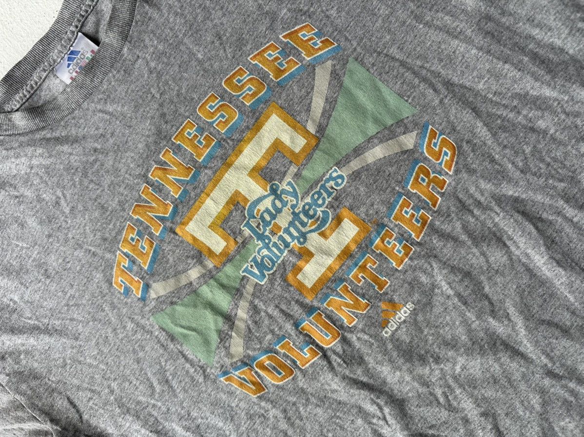 Adidas 🚨ADIDAS TENNESSEE VOLUNTEERS BIG BACK LOGO Y2K usa state Size US M / EU 48-50 / 2 - 5 Thumbnail