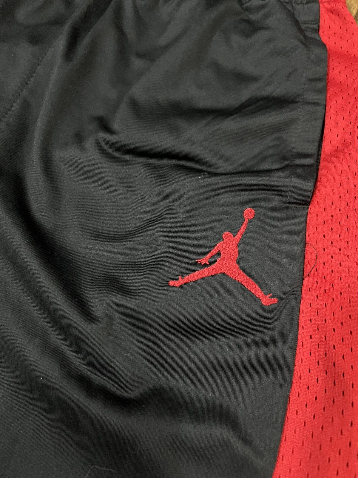 Jordan Brand Vintage Y2K Jordan track pants Size US 30 / EU 46 - 5 Thumbnail