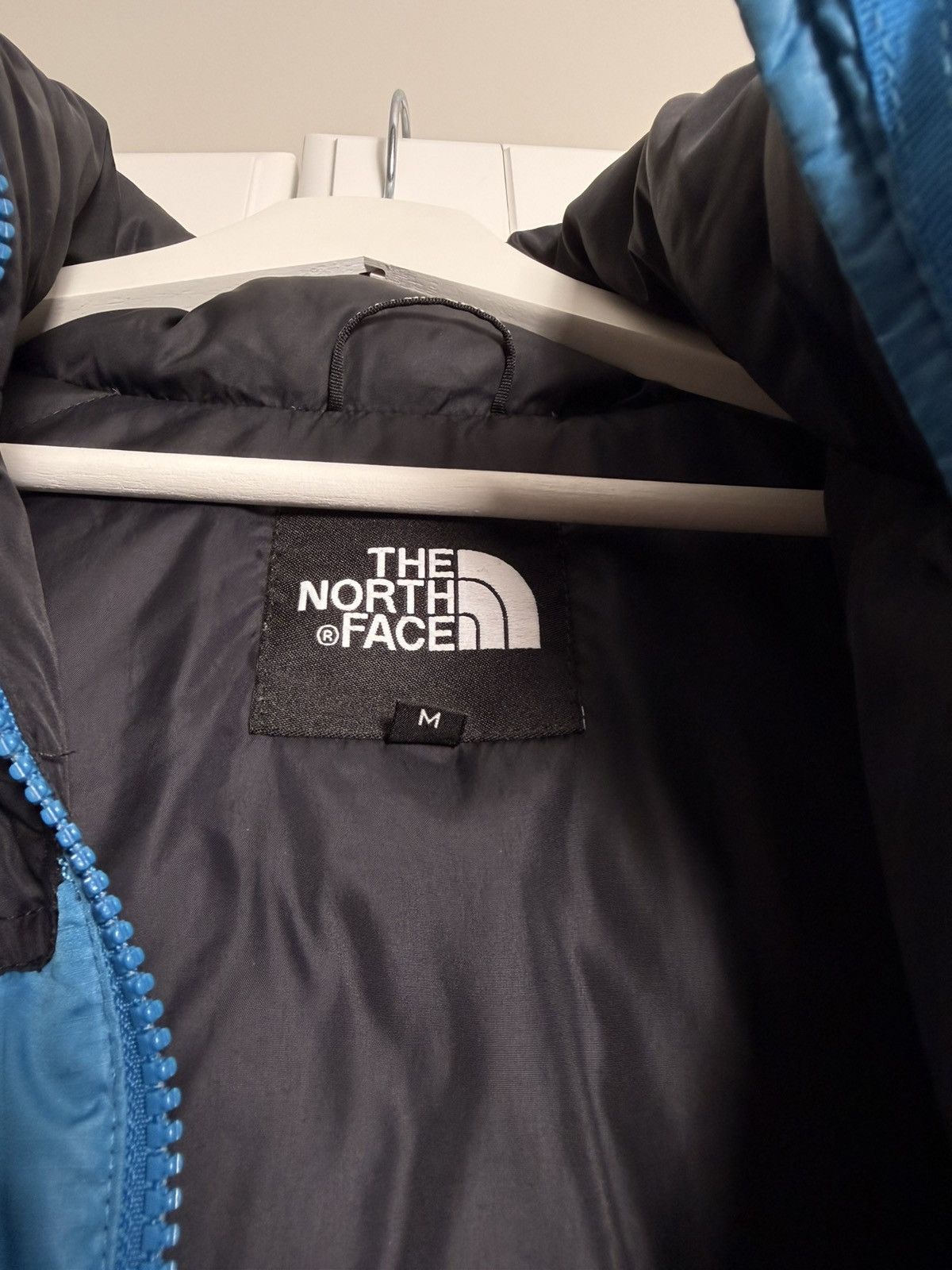 The North Face Jacket Puffer Blue – Size M Nuptse