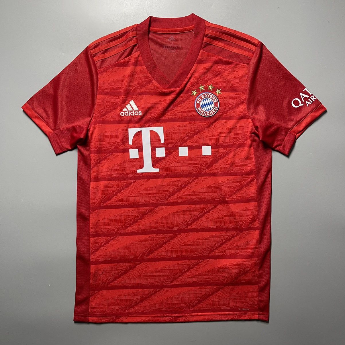 Adidas BAYERN ADIDAS 2019/2020 FOOTBALL HOME JERSEY #11 JAMES Size US S / EU 44-46 / 1 - 2 Thumbnail
