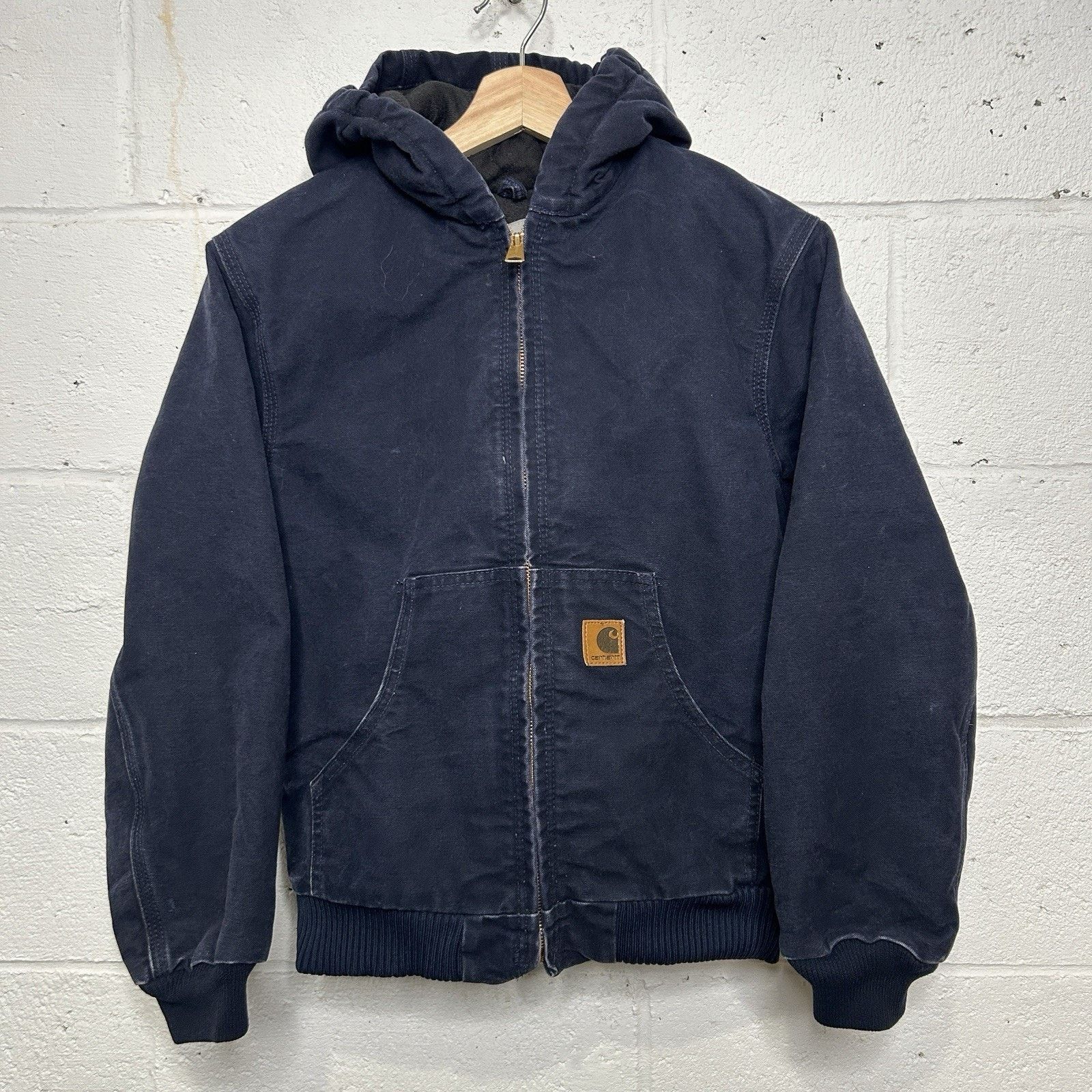 Carhartt Y2K Carhartt Hooded Sandstone Active Jacket “Midnight Blue” Size XS / US 0-2 / IT 36-38 - 1 Thumbnail