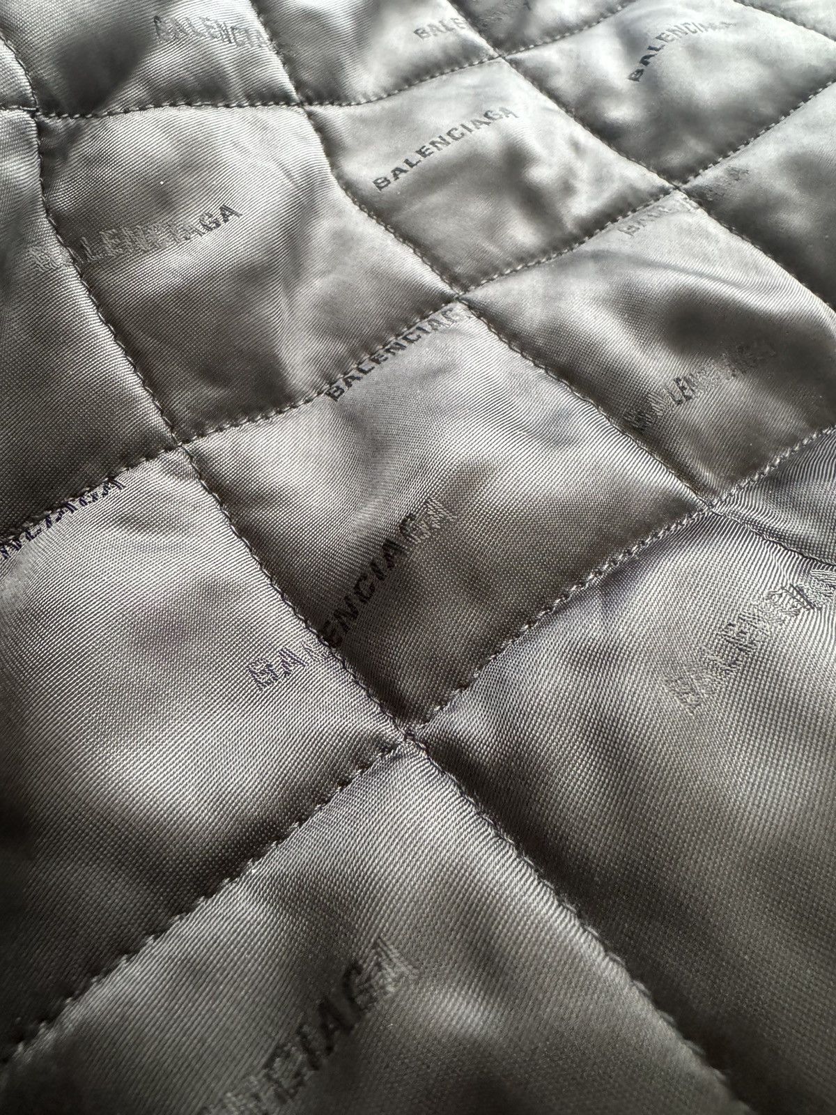 Balenciaga Balenciaga Quilted Padded Puffer Oversized Kimono Jacket Size US S / EU 44-46 / 1 - 7 Thumbnail