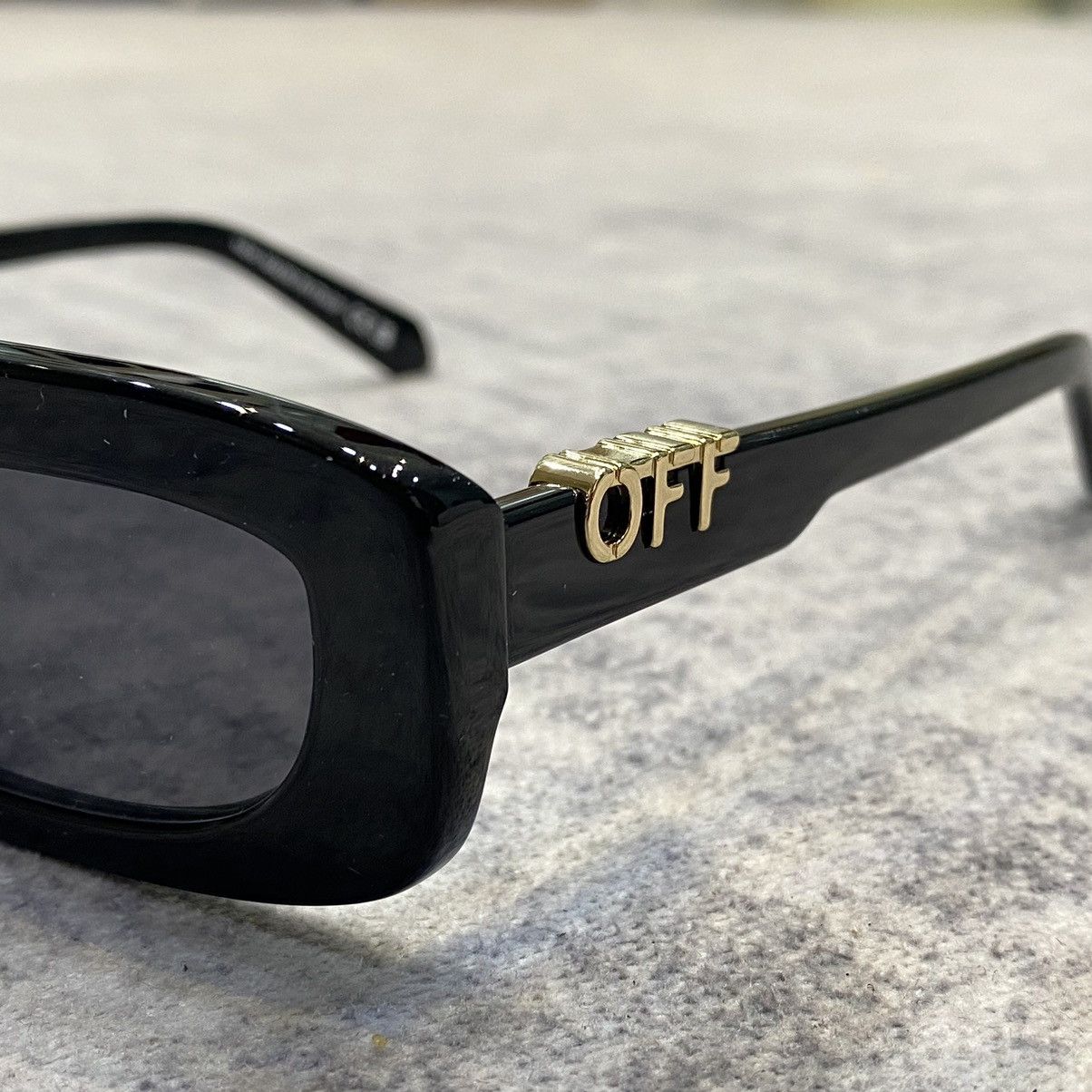 Off-White OFF WHITE RENTON OERI13CF24PLA0011007 BLACK DARK GREY Size ONE SIZE - 2 Thumbnail