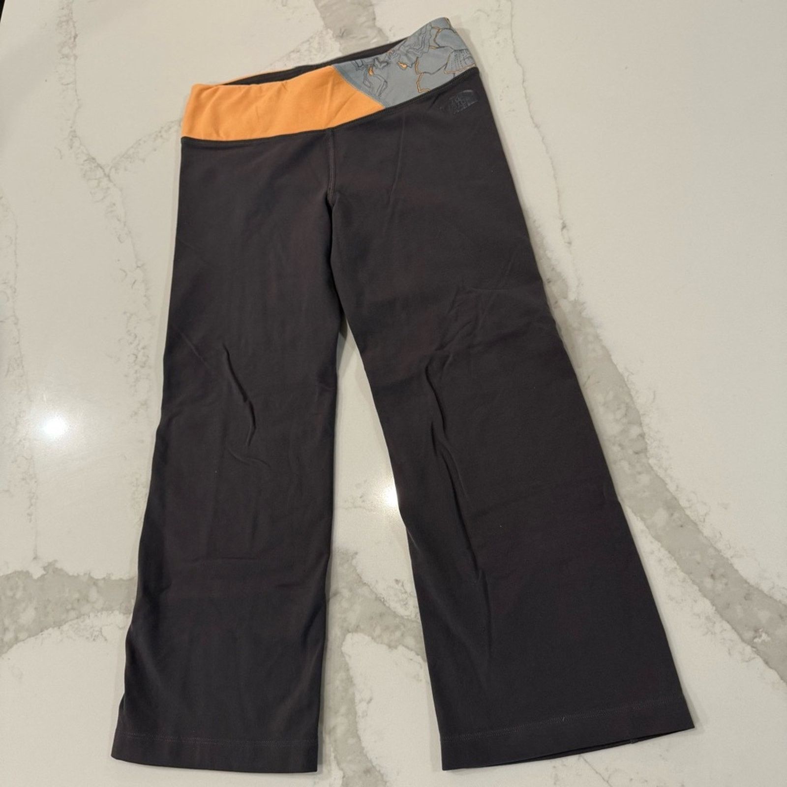 The North Face The North Face Vapor Wick Crop Bootcut Yoga Pants Womens XS Size 26" / US 2 / IT 38 - 2 Thumbnail