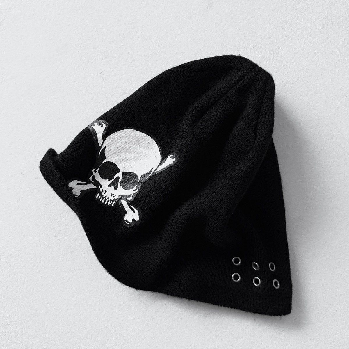Japanese Brand HANGOVER SKULL BEANIE HAT Size ONE SIZE - 2 Thumbnail
