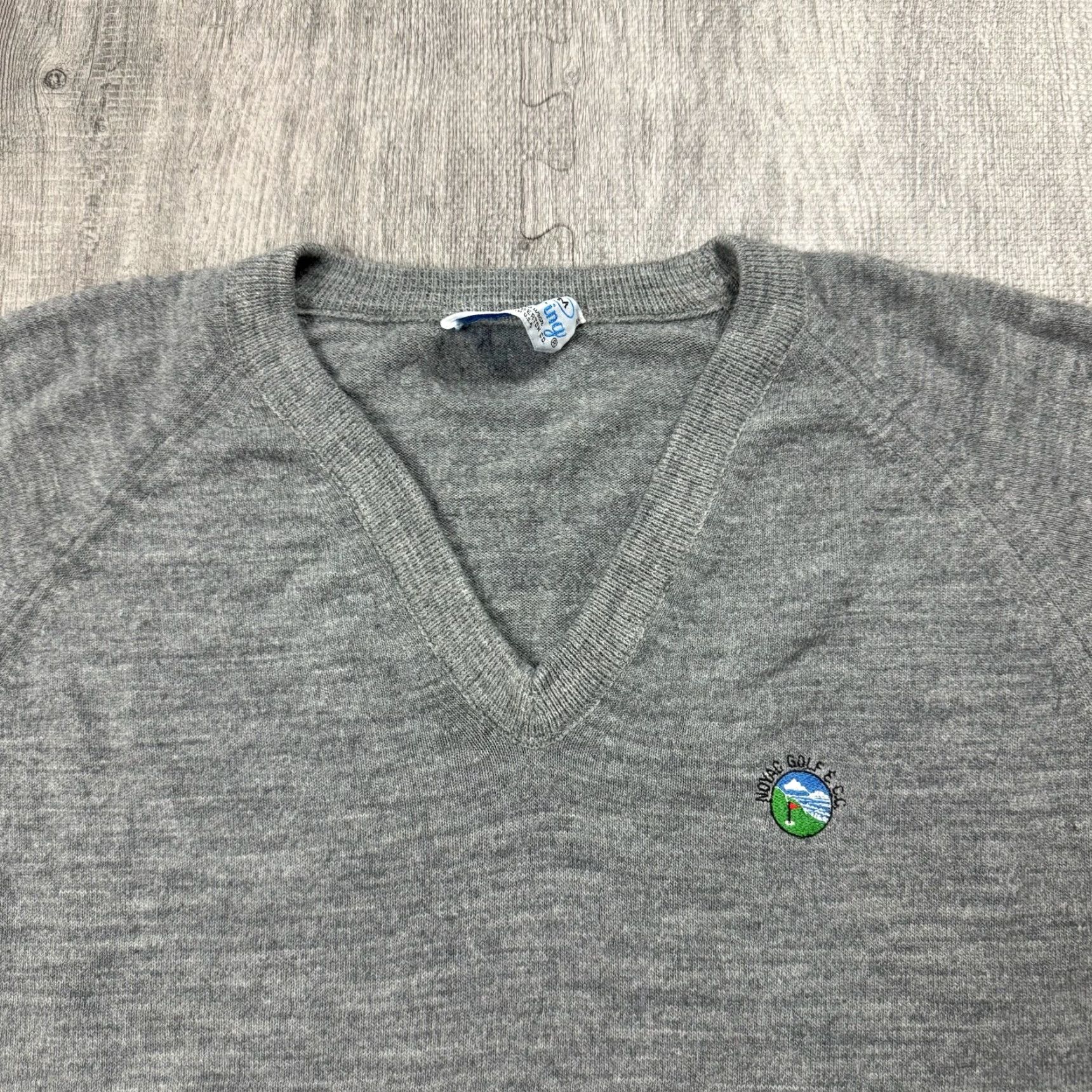 Vintage VINTAGE Pickering USA V-Neck Knit Golf Sweater Gray M NOYAC GOLF COUNTRY CLUB Mens Size US M / EU 48-50 / 2 - 2 Thumbnail