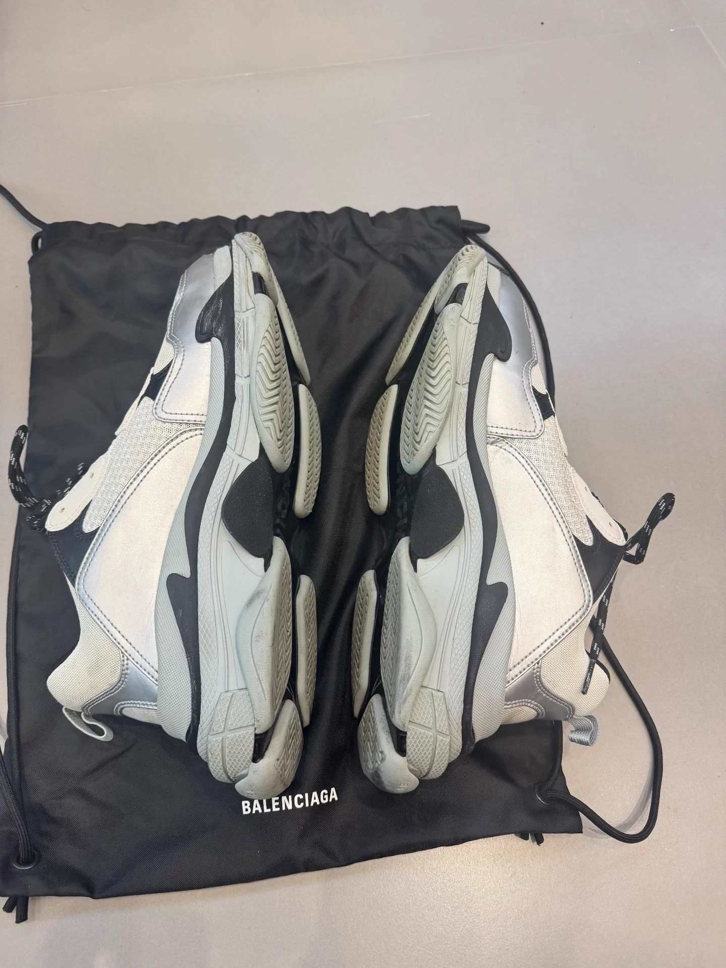 Balenciaga Balenciaga Triple S Panda 44 Men's Size US 11 / EU 44 - 6 Thumbnail