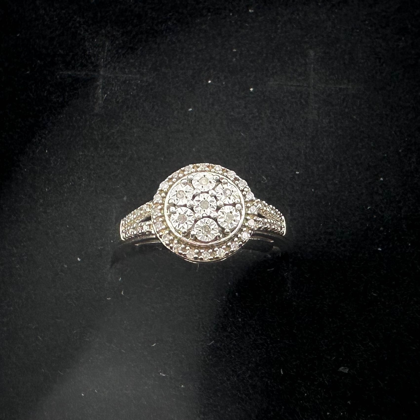 Other Pretty Round Natural Diamond Ring Size 7 Size ONE SIZE - 12 Thumbnail