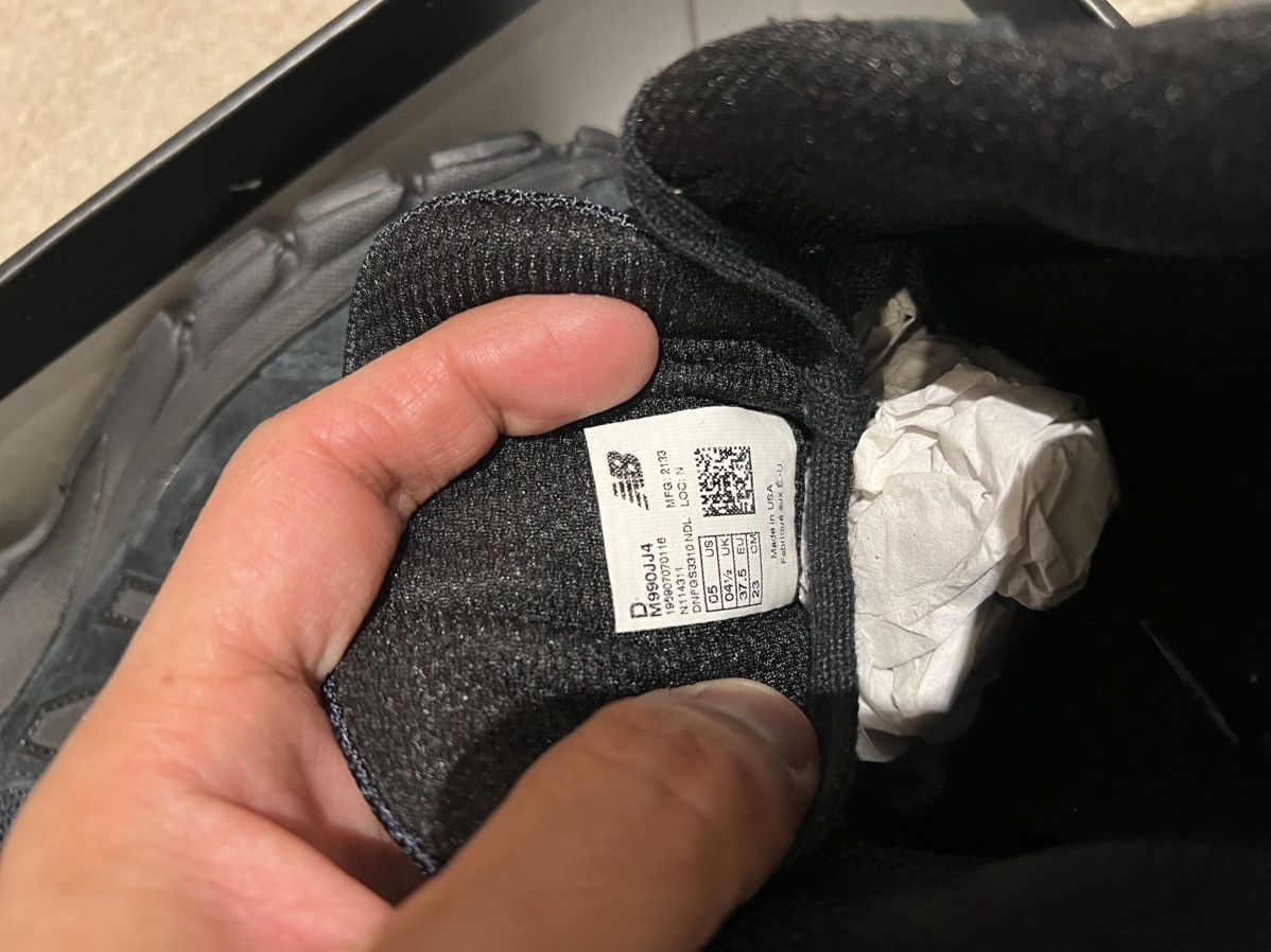 JJJJound × New Balance New Balance 990 V4 JJJJOUND NAVY Size US 5 / EU 37 - 9 Thumbnail