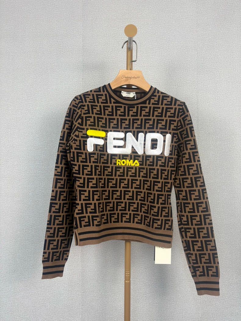 Fendi Fendi Logo Printed Knit Sweater Size US S / EU 44-46 / 1 - 1 Thumbnail