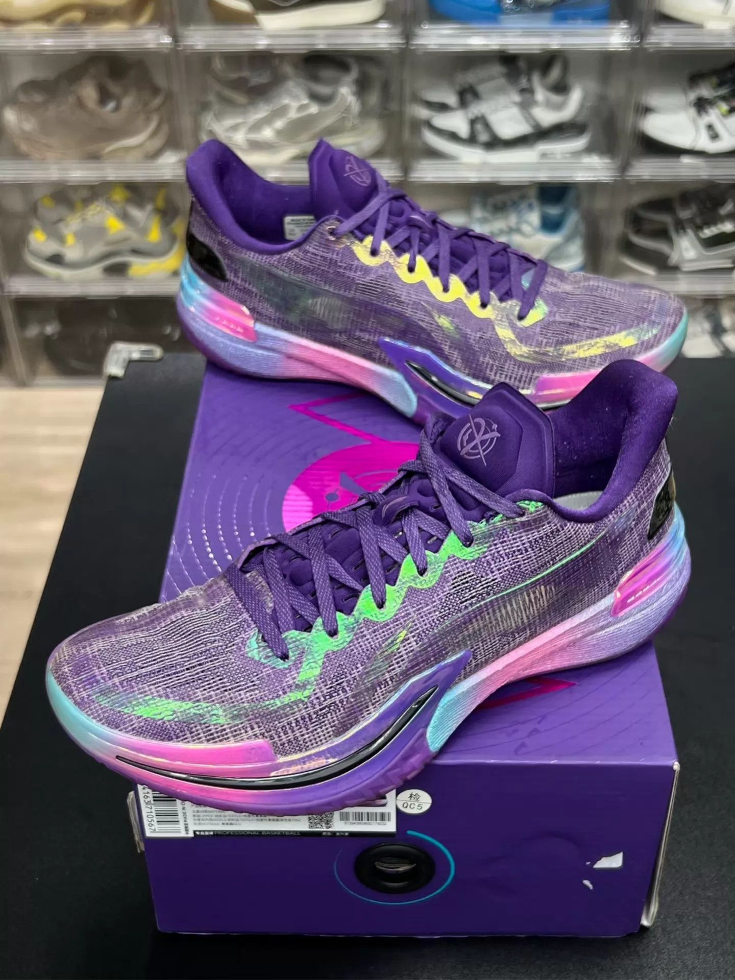 Li-Ning LI-NING Gamma Carbon Bounce Purple 43 (Box, Lightly Worn) Size US 10 / EU 43 - 1 Thumbnail