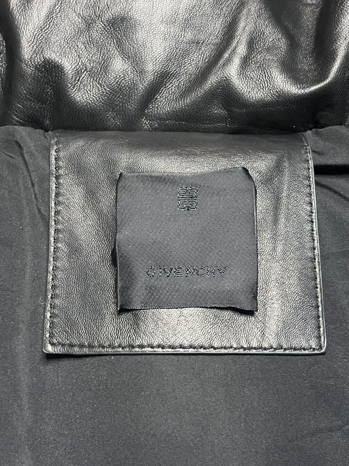 Givenchy Givenchy AW21 Runway Lambskin Leather Puffer Vest Look 5 Size US L / EU 52-54 / 3 - 7 Thumbnail
