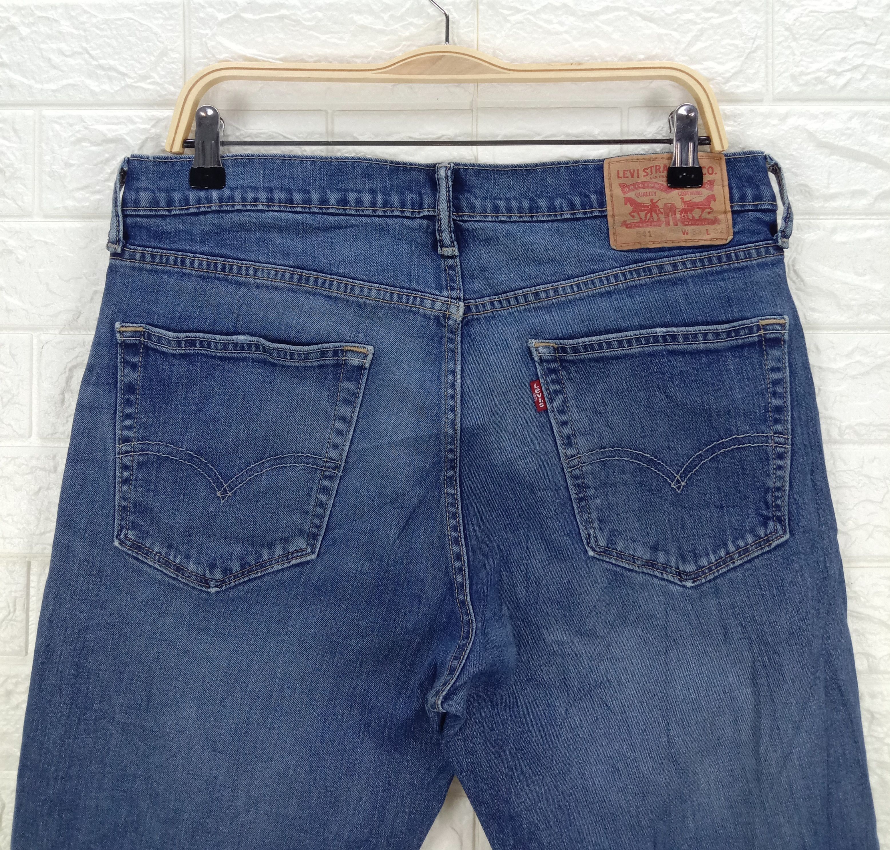 Levi's Vintage Levi's 541 Blue Wash Jeans Size US 33 - 6 Thumbnail
