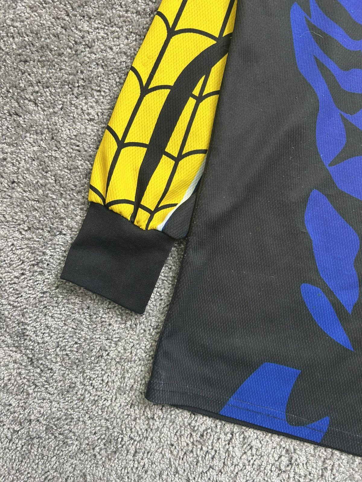 Vintage Vintage Sondico Spider Goalkeeper Padded Jersey Size US M / EU 48-50 / 2 - 3 Thumbnail