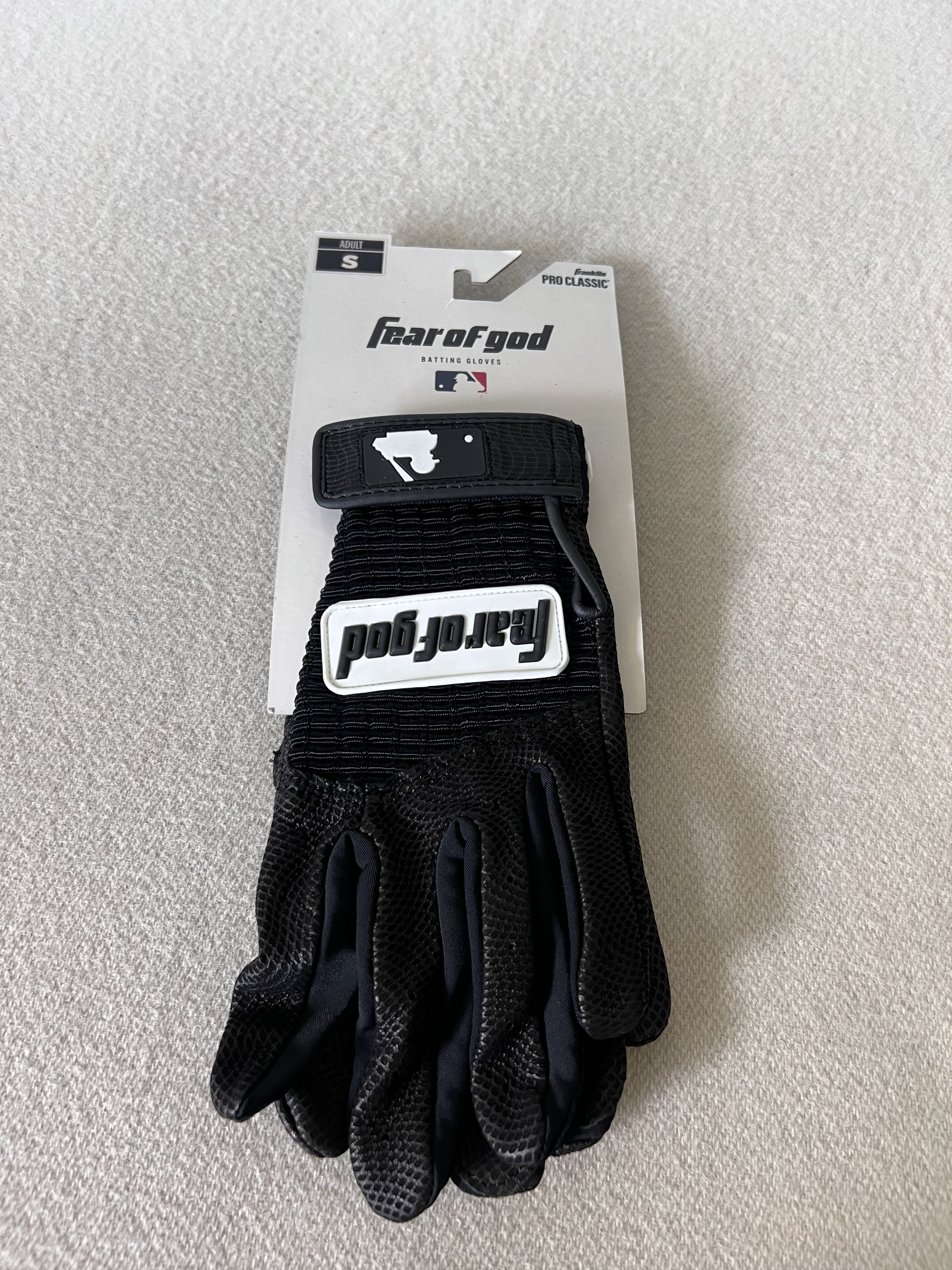 Fear of God Small Fear of God Franklin Batting Gloves in Black