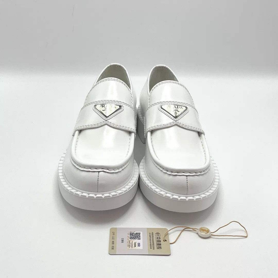 Prada PRADA 40 Casual Sneakers w/ Auth Card Size US 9.5 / IT 39.5 - 2 Thumbnail