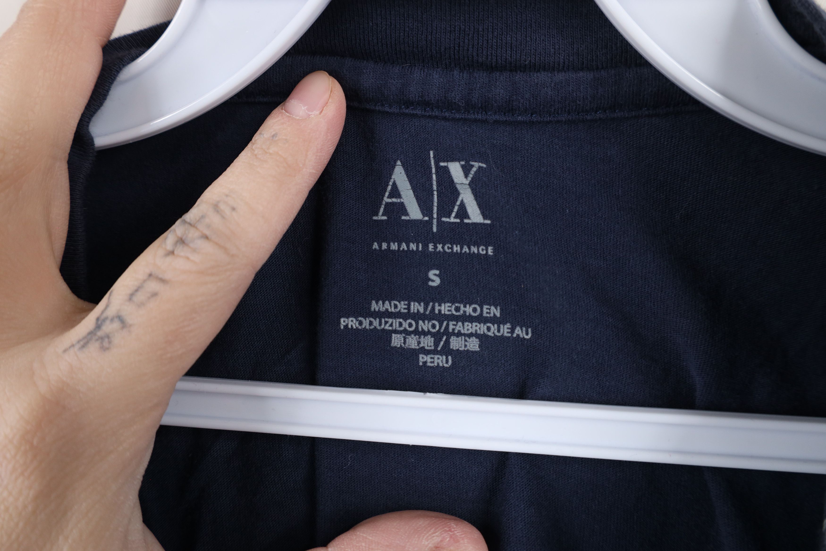 Armani Exchange × Vintage Armani Exchange Spell Out Ribbon V-Neck T-Shirt Navy Blue Size US S / EU 44-46 / 1 - 8 Thumbnail