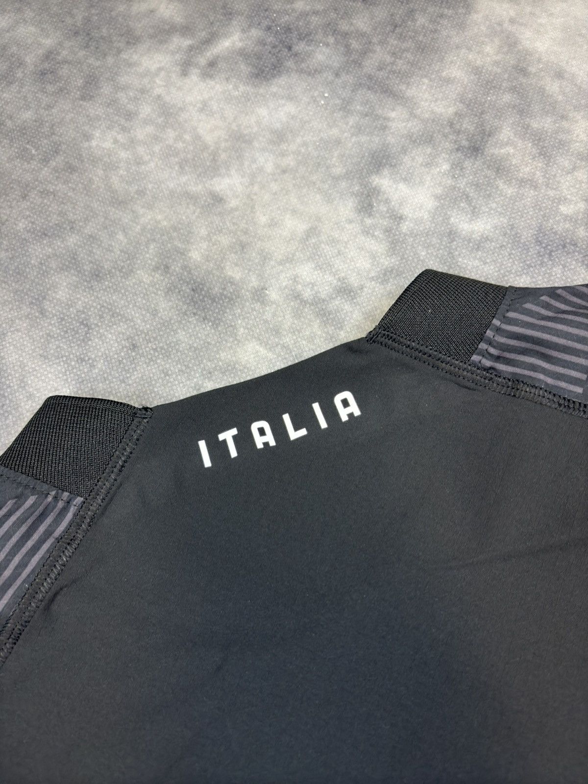 Puma Puma Italy Ultraweave 2020 21 SAMPLE soccer jersey rare Size US XL / EU 56 / 4 - 11 Thumbnail