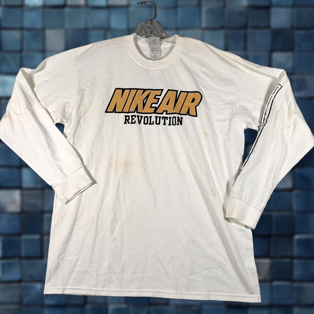 Nike Nike Air Shirt Mens Large White Revolution Long Sleeve Graphic Tee Top Size US L / EU 52-54 / 3 - 1 Thumbnail