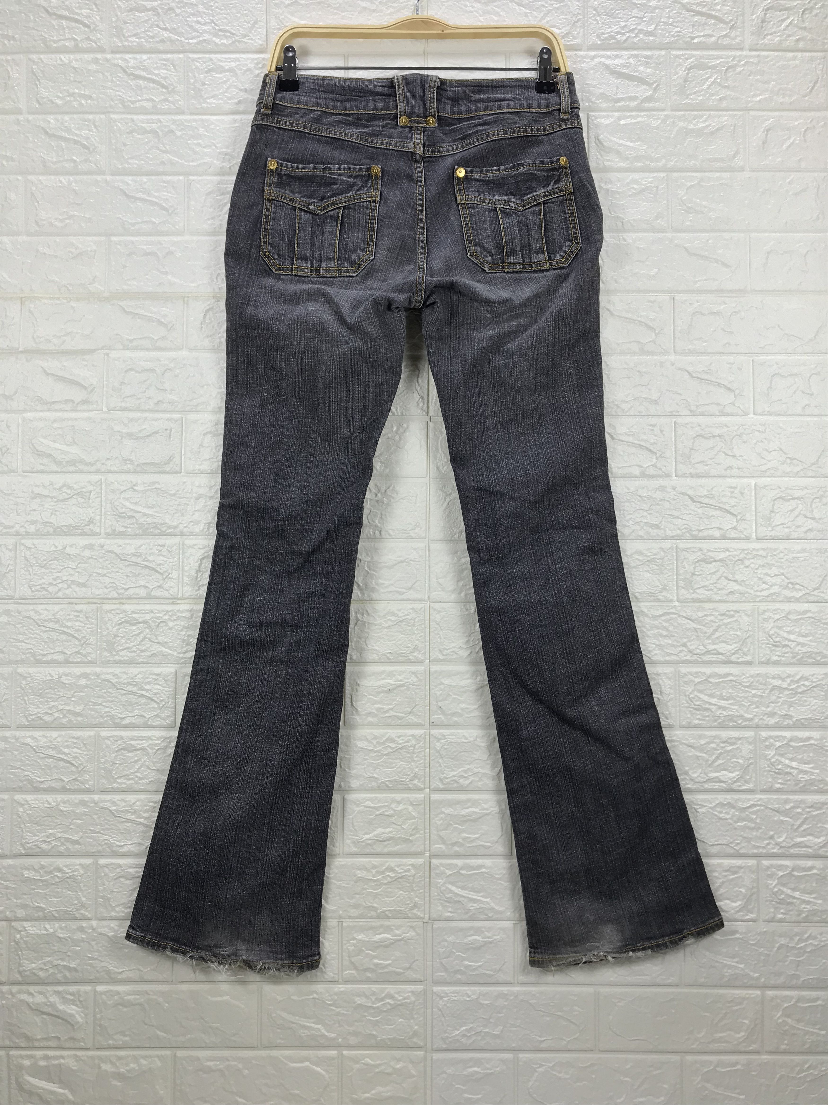 Vintage Vintage Bobson Faded Black Bush Flare Jeans Size 27" / US 4 / IT 40 - 5 Thumbnail