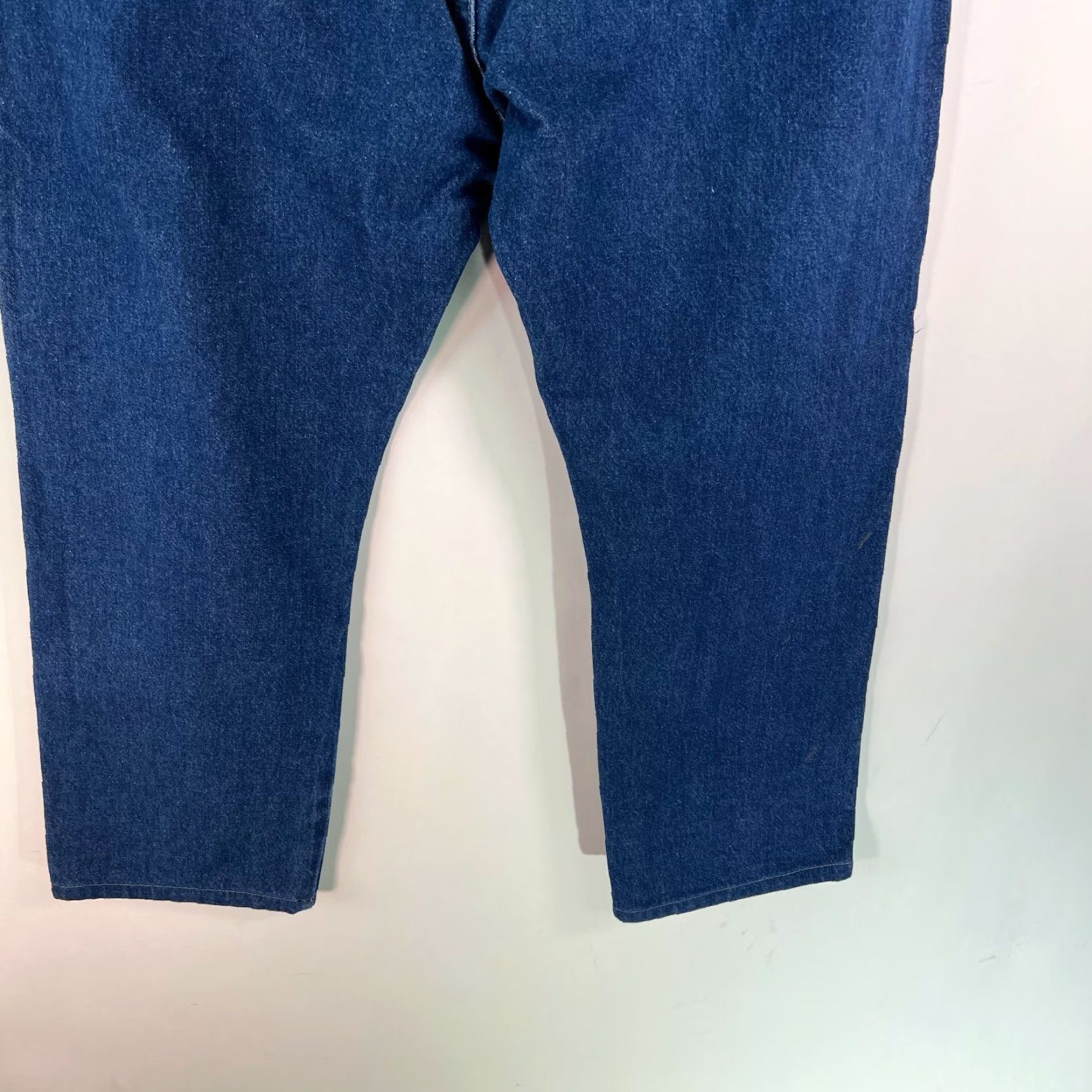 Wrangler Wrangler Mens Straight Jeans Blue Denim Size 40X30 Regular Rise Mid 29 Inseam 100% Cotton 5-Pocket Belt Loops N/A Size US 40 / EU 56 - 5 Thumbnail