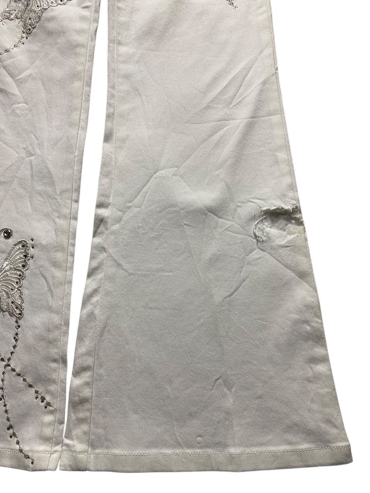 Japanese Brand Vintage Japanese Brand Tantra Embroidery Flare Jeans Size 28" / US 6 / IT 42 - 9 Thumbnail