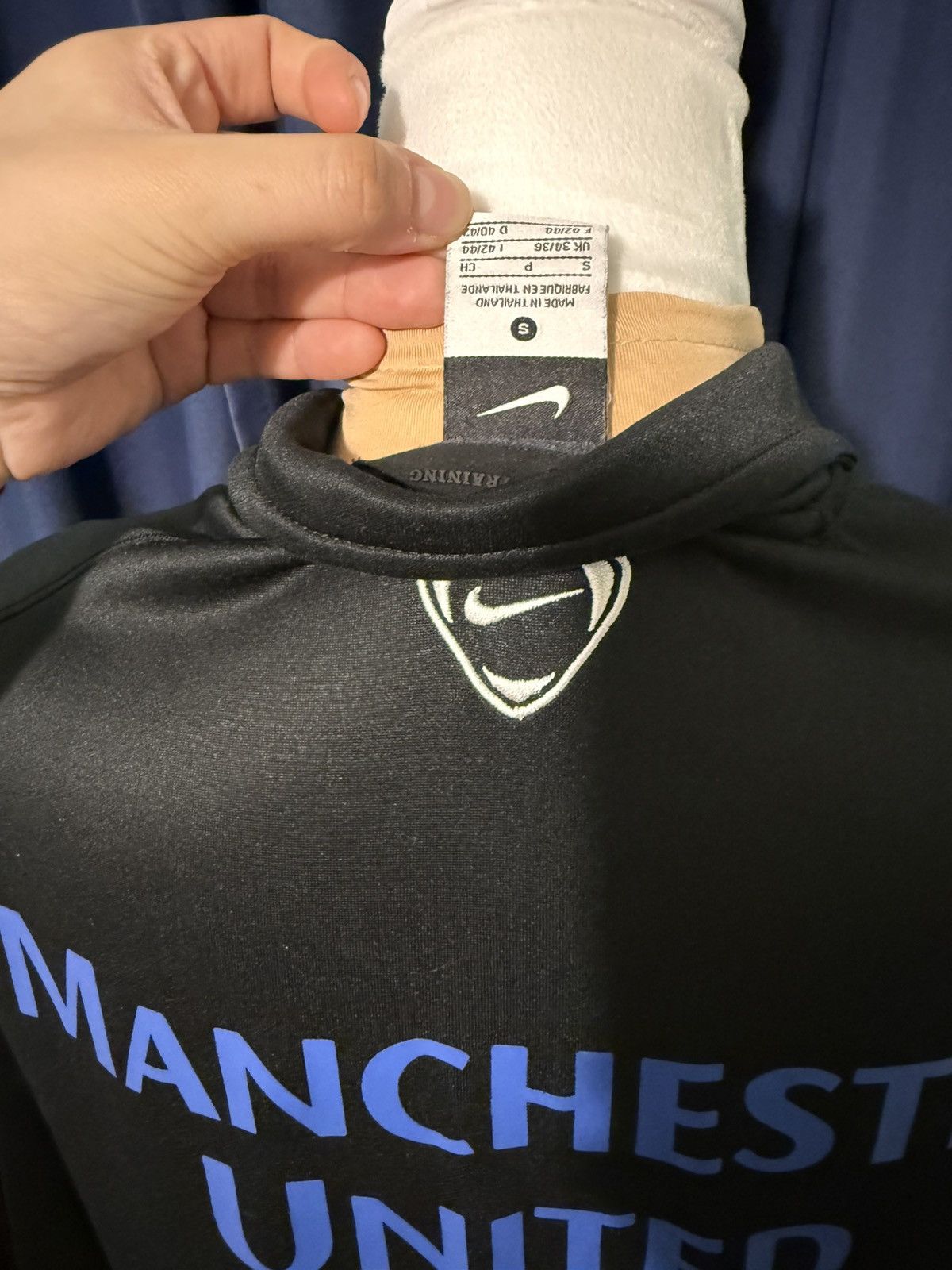 Nike MANCHESTER UNITED 2013/2014 Size US S / EU 44-46 / 1 - 3 Thumbnail