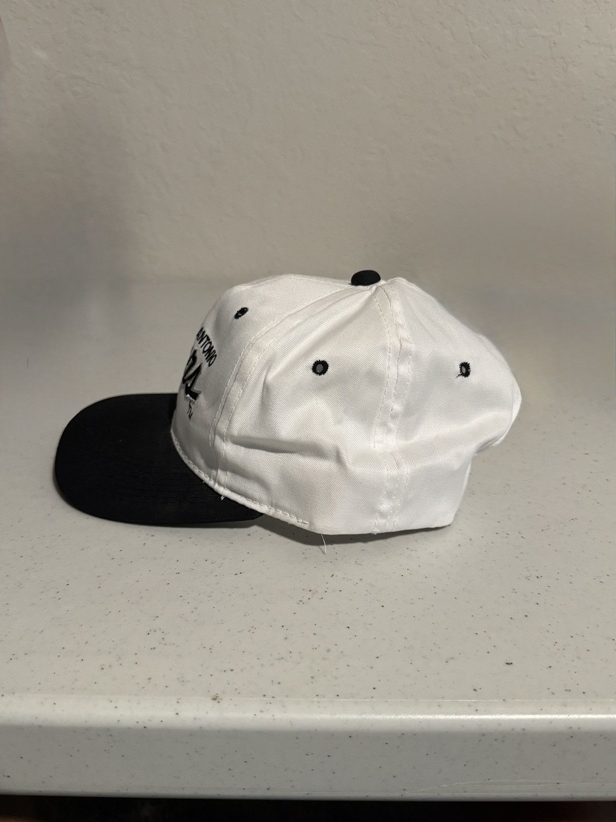 Sports Specialties San Antonio Spurs snapback hat 1990’s Size ONE SIZE - 3 Thumbnail