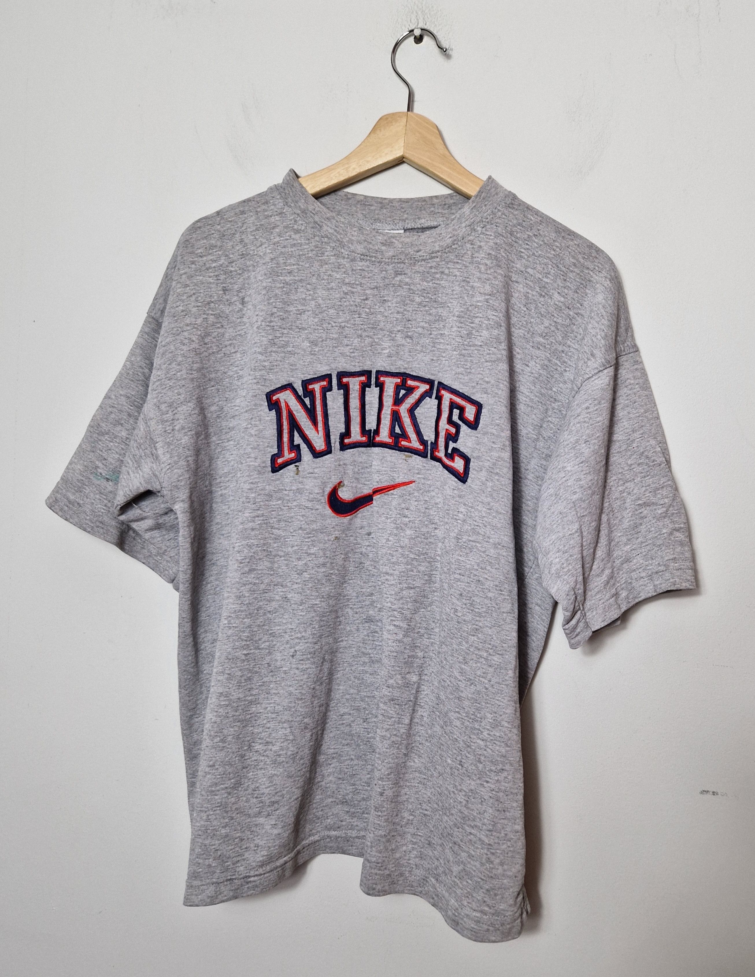 Nike Nike spellout box logo vintage 90s tee Size US L / EU 52-54 / 3 - 1 Thumbnail