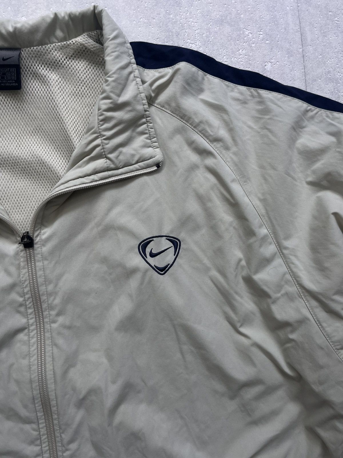 Nike 90’s NIKE TEAM VINTAGE RETRO TRACK JACKET SWOOSH LOGO Y2K Size US XL / EU 56 / 4 - 2 Thumbnail