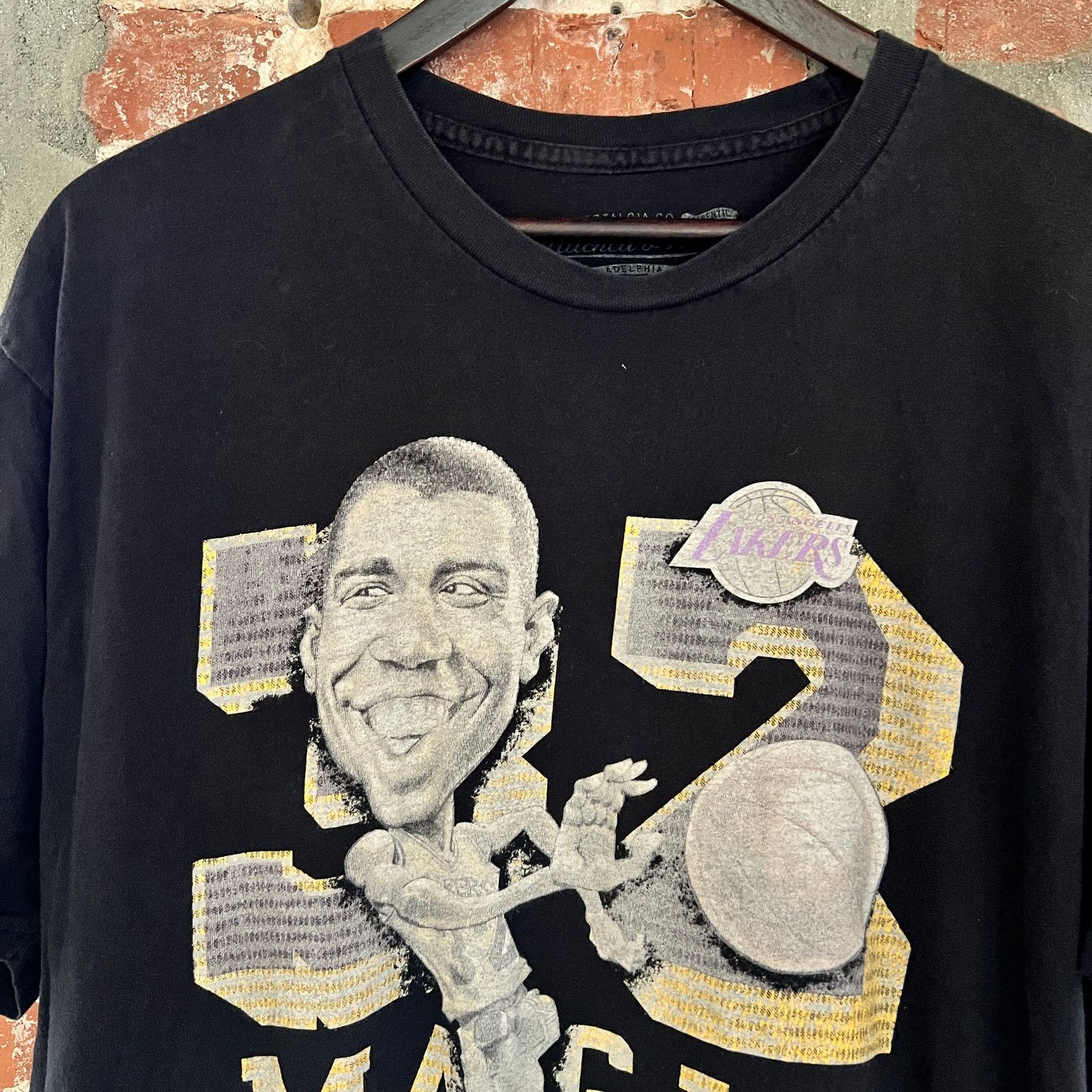 Mitchell & Ness Magic Johnson Mitchell & Ness Men's Black T Shirt XL Size US XL / EU 56 / 4 - 1 Thumbnail