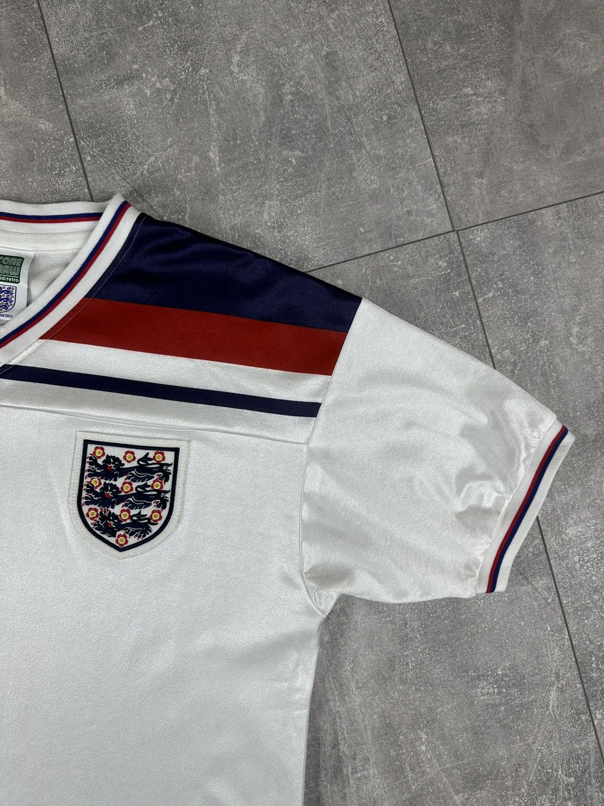Other Score Draw England 80S Retro Replica Soccer Jersey Size US L / EU 52-54 / 3 - 5 Thumbnail