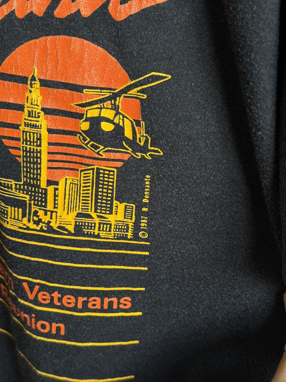 Vintage Vintage Firebase Cleveland Vietnam Vets Reunion '88 T-Shirt Size US L / EU 52-54 / 3 - 4 Thumbnail
